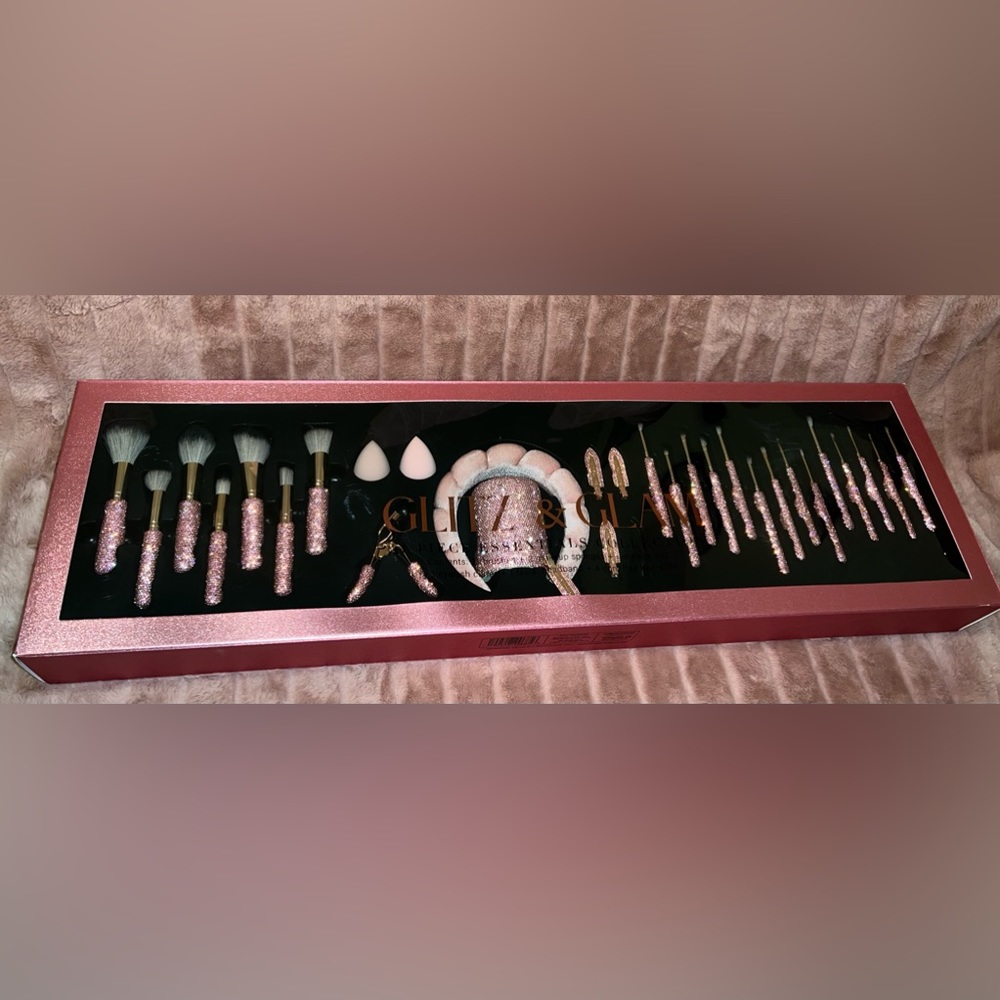 Glitz & Glam Makeup Brush Set